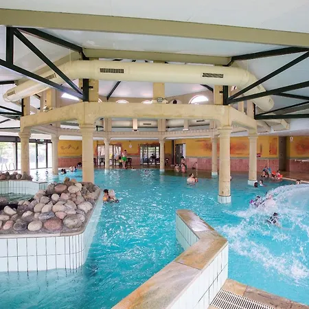 Üdülőközpont Roompot 3*
