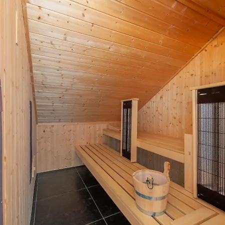 Roompot 3* Arcen